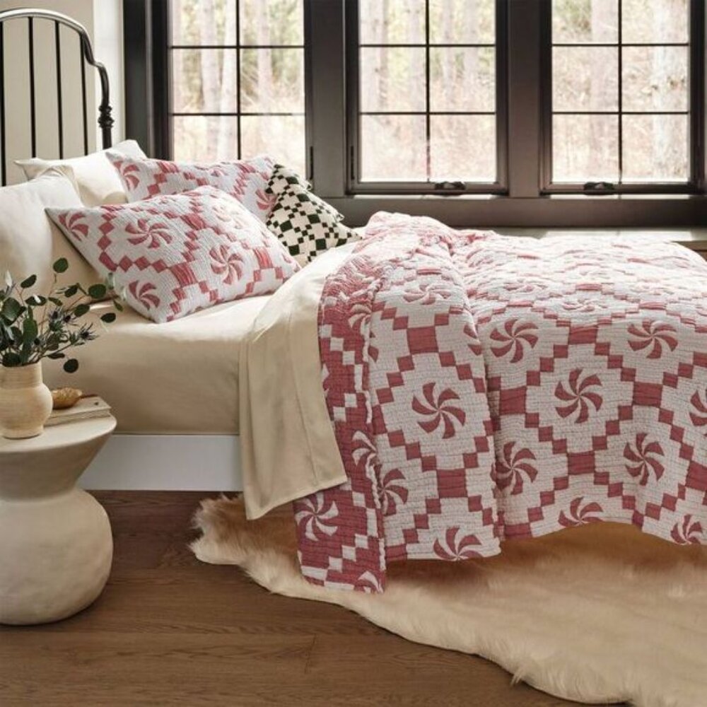 NWT Threshold Matelasse Christmas Quilt Full/Queen - Picture 3 of 4